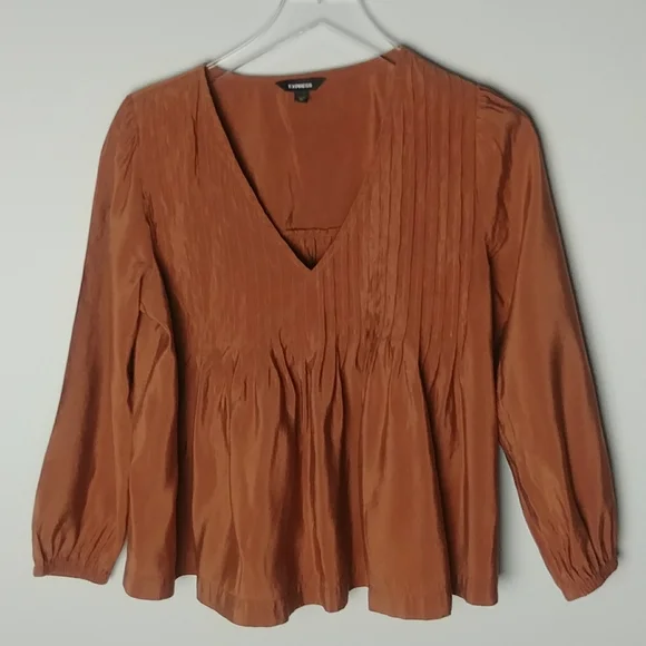Express Pleated V-Neck Top - Picture 1 of 10